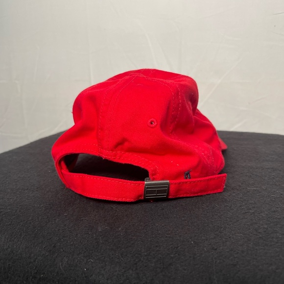 Tommy Hilfiger hat - Picture 7 of 7